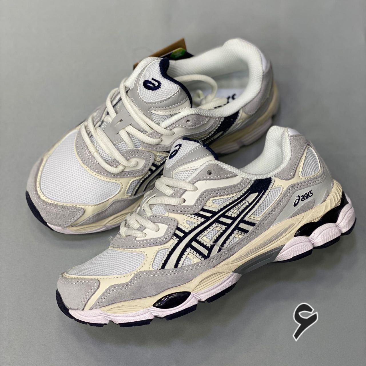 کفش اسپرت آسیکس ژل ان وای سی مردانه کفش اسپرت آسیکس ژل ان وای سی مردانه