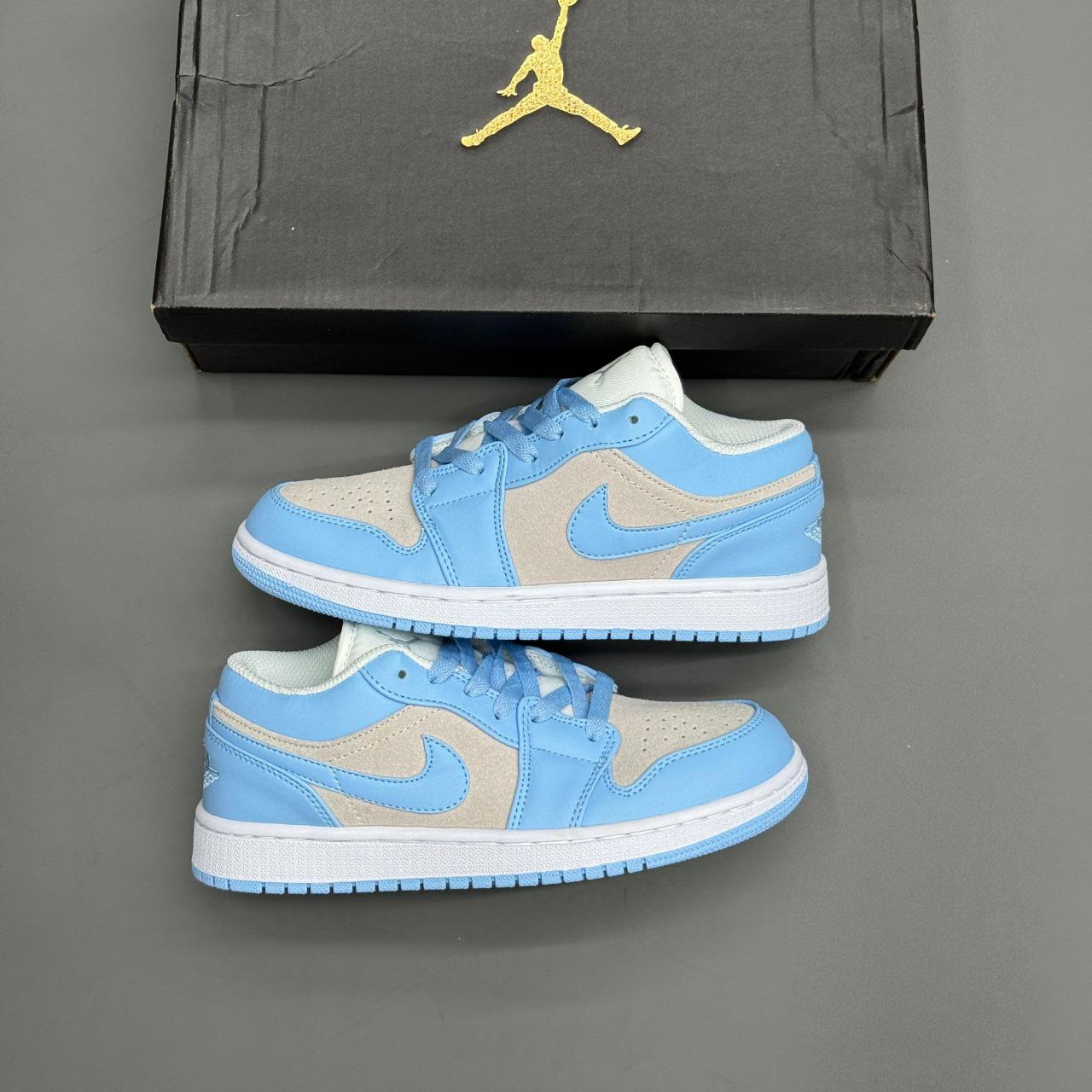 کتونی نایک جردن وان زنانه کرم آبی کتونی نایک جردن وان زنانه کرم آبی