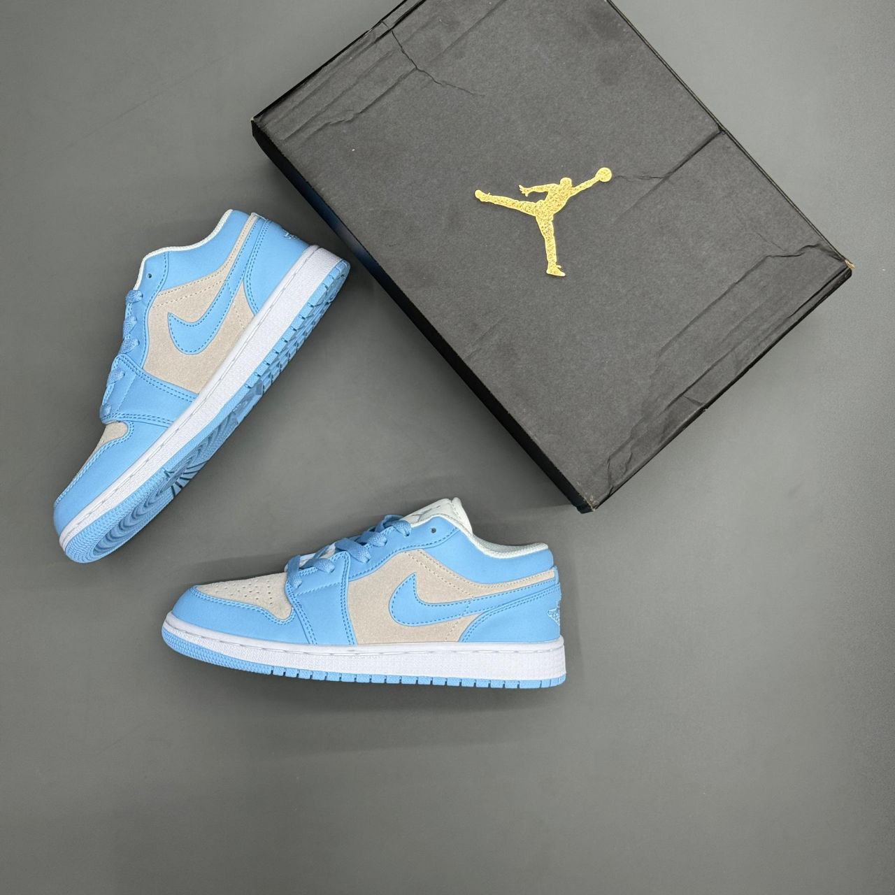 کتونی نایک جردن وان زنانه کرم آبی کتونی نایک جردن وان زنانه کرم آبی