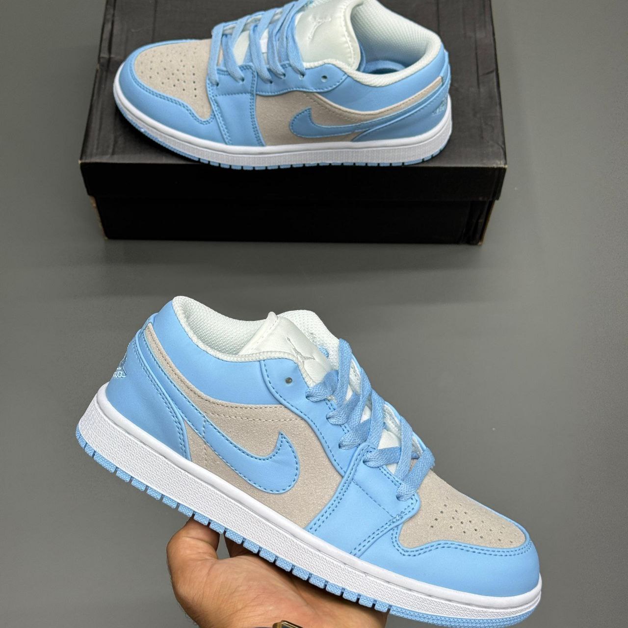 کتونی نایک جردن وان زنانه کرم آبی کتونی نایک جردن وان زنانه کرم آبی