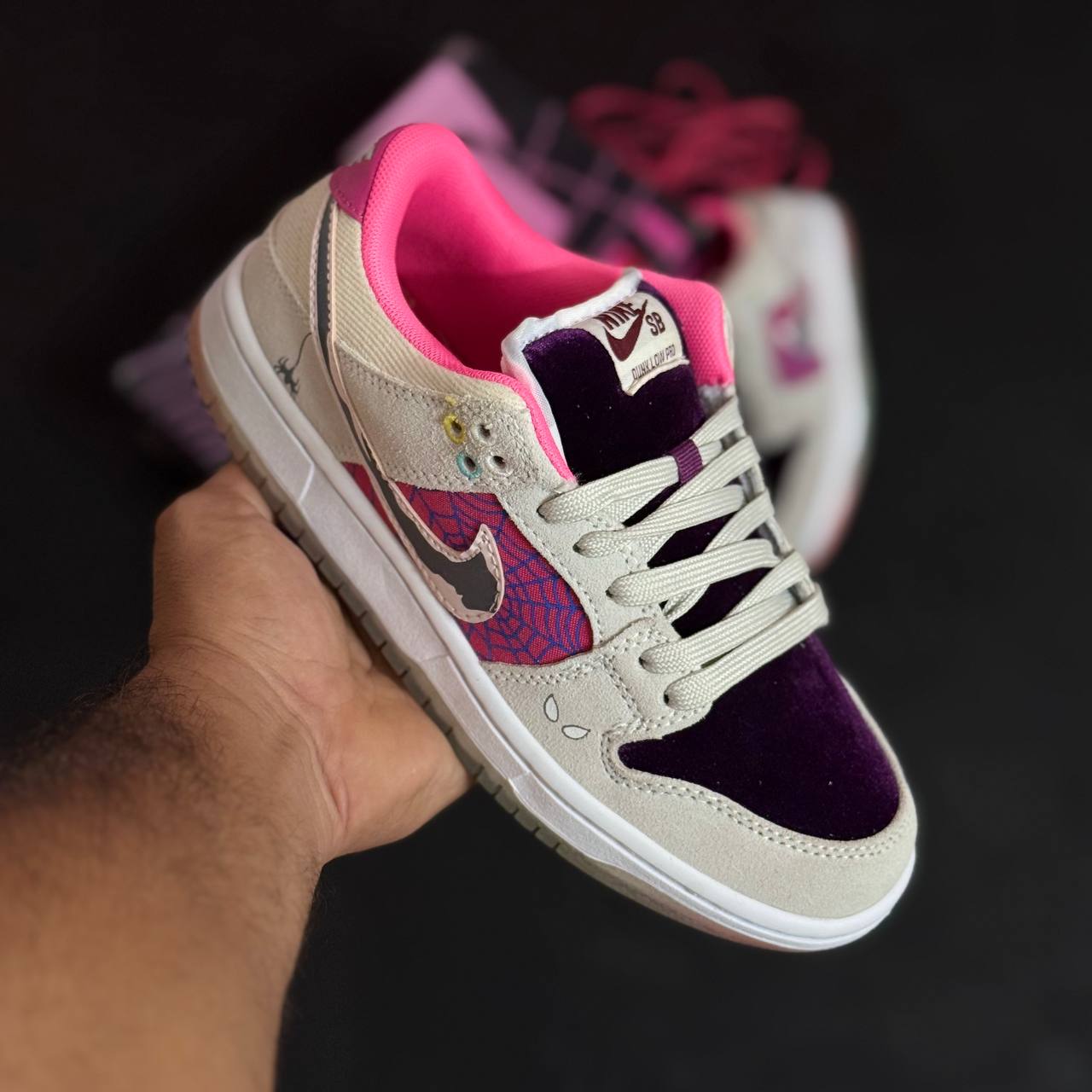 کتونی نایک زنانه مدل اس بی دانک لو اسپایدر من کتونی نایک زنانه مدل اس بی دانک لو اسپایدر من