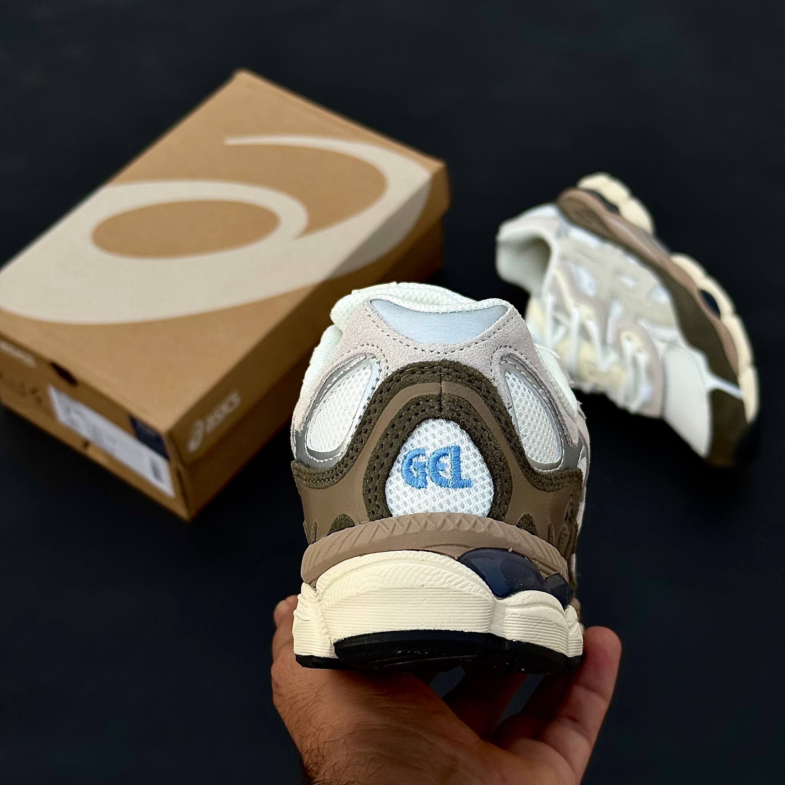 کتونی آسیکس ژل ان وای سی زنانه کتونی آسیکس ژل ان وای سی زنانه