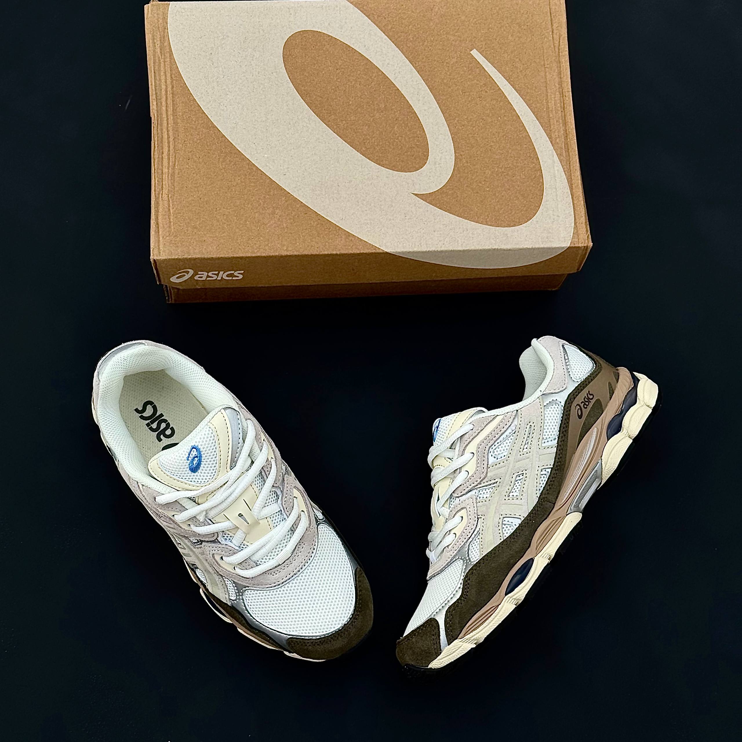 کتونی آسیکس ژل ان وای سی زنانه کتونی آسیکس ژل ان وای سی زنانه