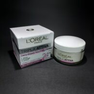 کرم روز (Day Cream) مرطوب کننده و محافظ چند منظوره برای پوست خشک و حساس