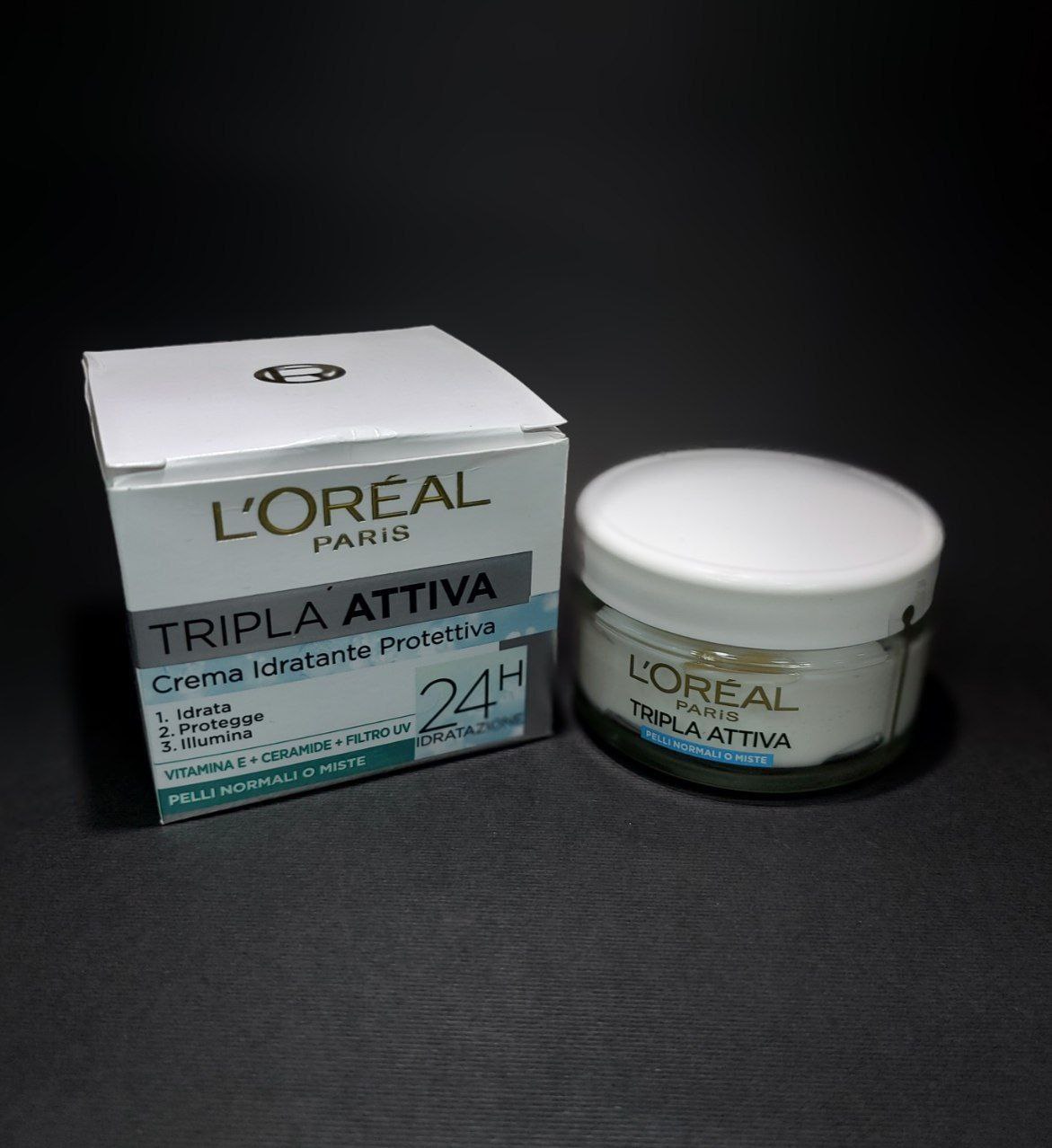 کرم مرطوب کننده و محافظ سه گانه ۲۴ ساعته لورآل پاریس کرم مرطوب کننده و محافظ سهگانه ۲۴ ساعته لورآل پاریس