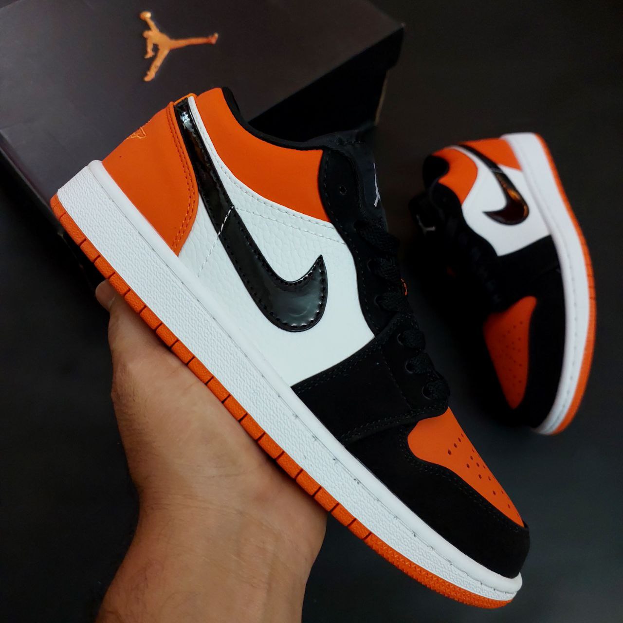 کفش نایک ایر جردن مردانه مدل وان لو نارنجی مشکی کفش نایک ایر جردن مردانه مدل وان لو نارنجی مشکی