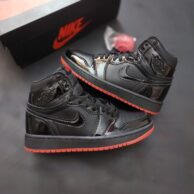 کتونی نایک ایر جردن زنانه مدل وان ساقدار مشکی ورنی