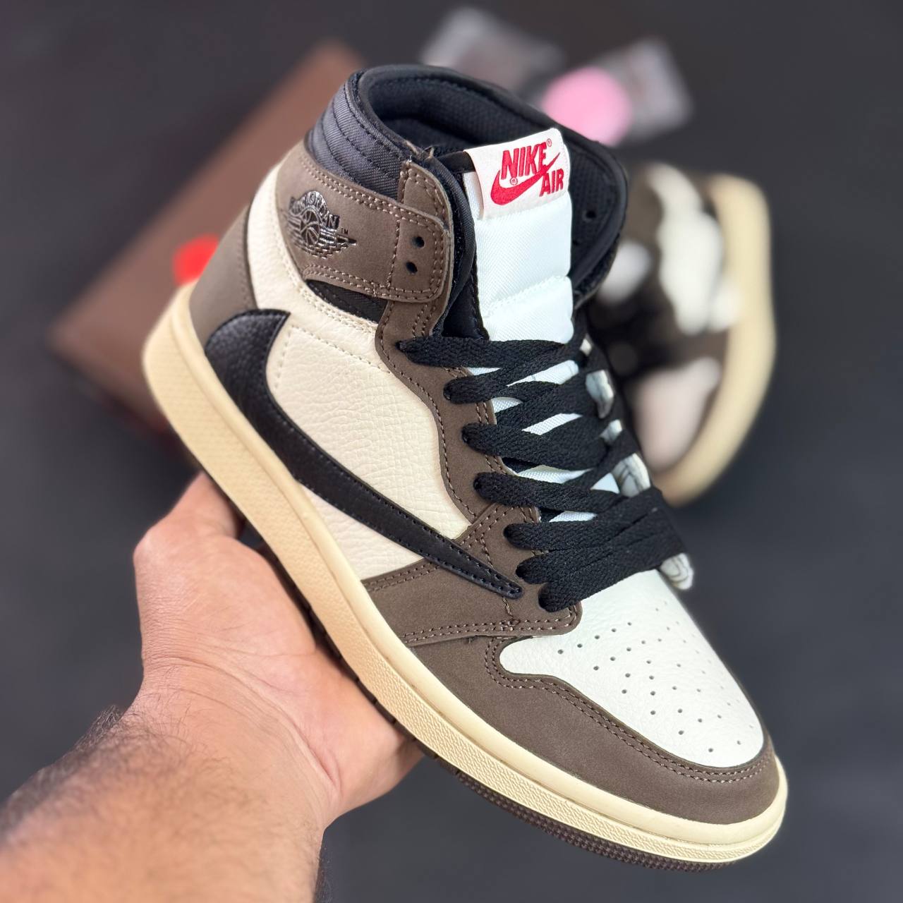 کتونی نایک ایر جردن وان تراویس اسکات زنانه کتونی نایک ایر جردن وان تراویس اسکات زنانه