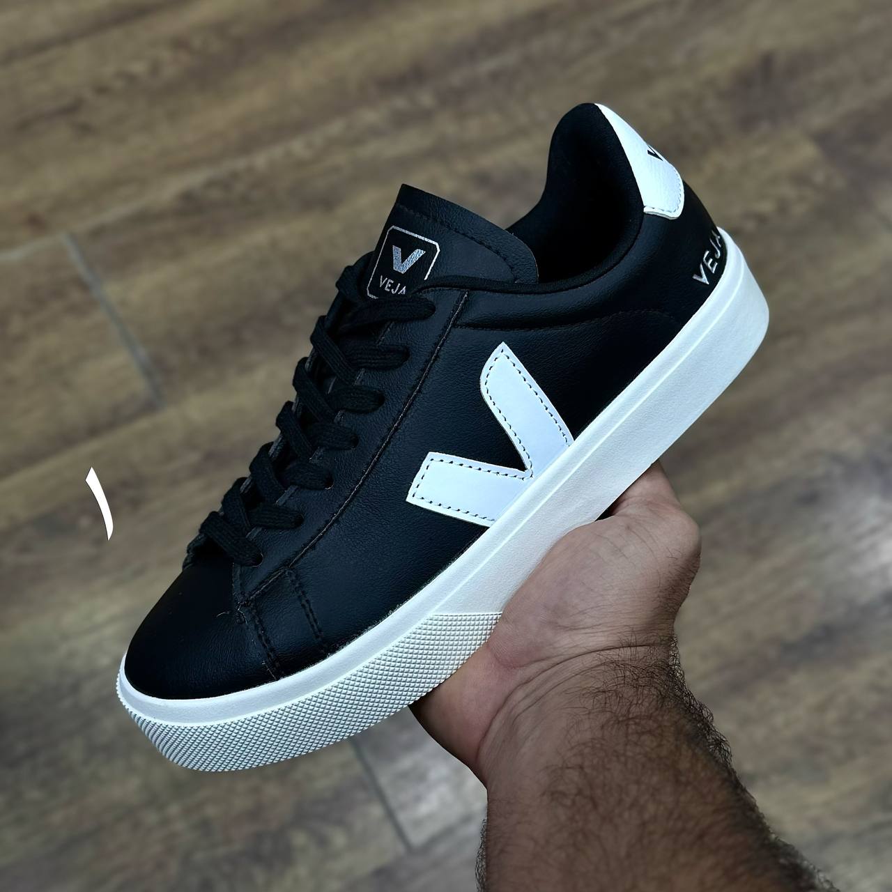 کتونی وجا زنانه مدل کمپو کتونی وجا زنانه مدل کمپو