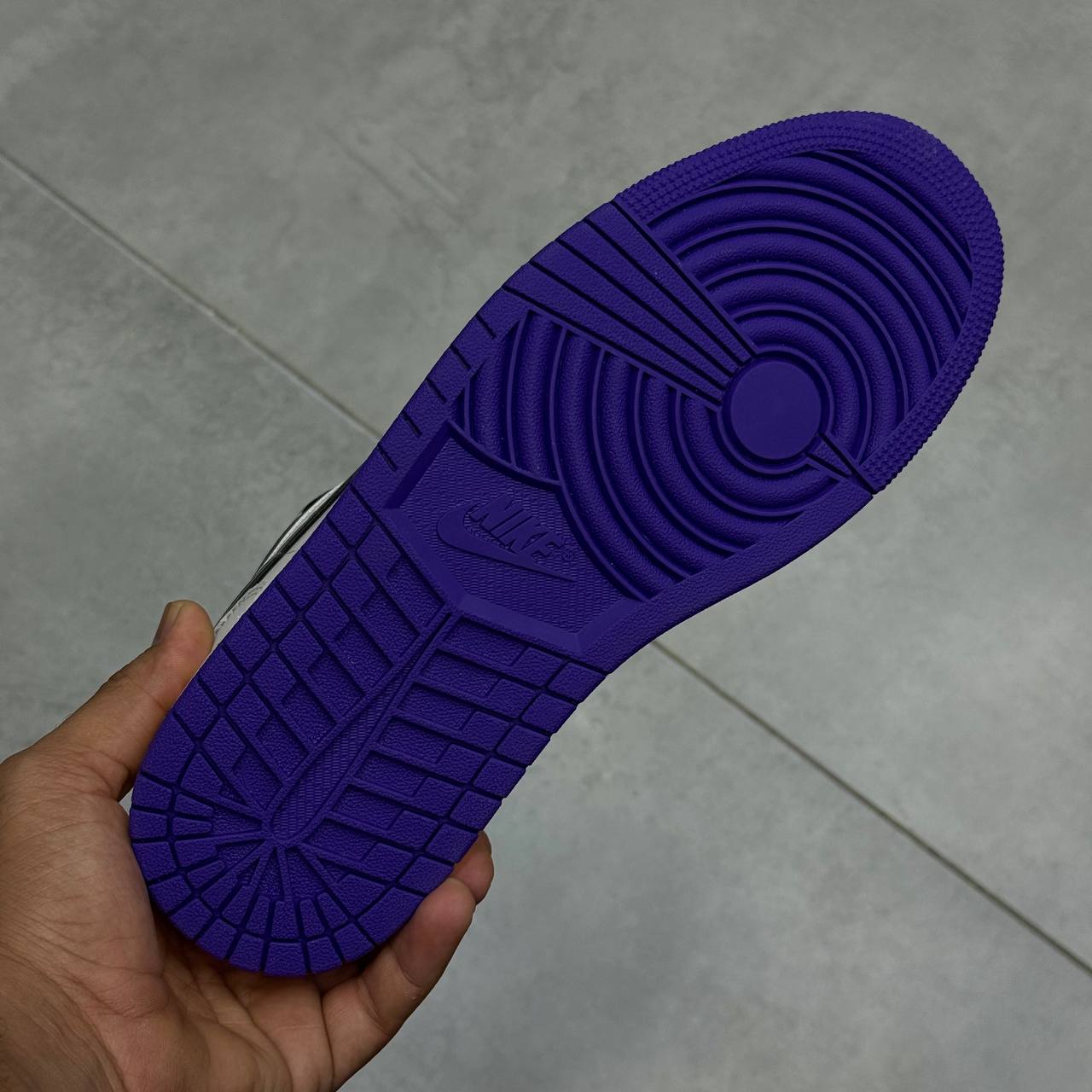 کفش نایک ایر جردن مردانه وان لو پانک راک کفش نایک ایر جردن مردانه مدل وان لو پانک راک