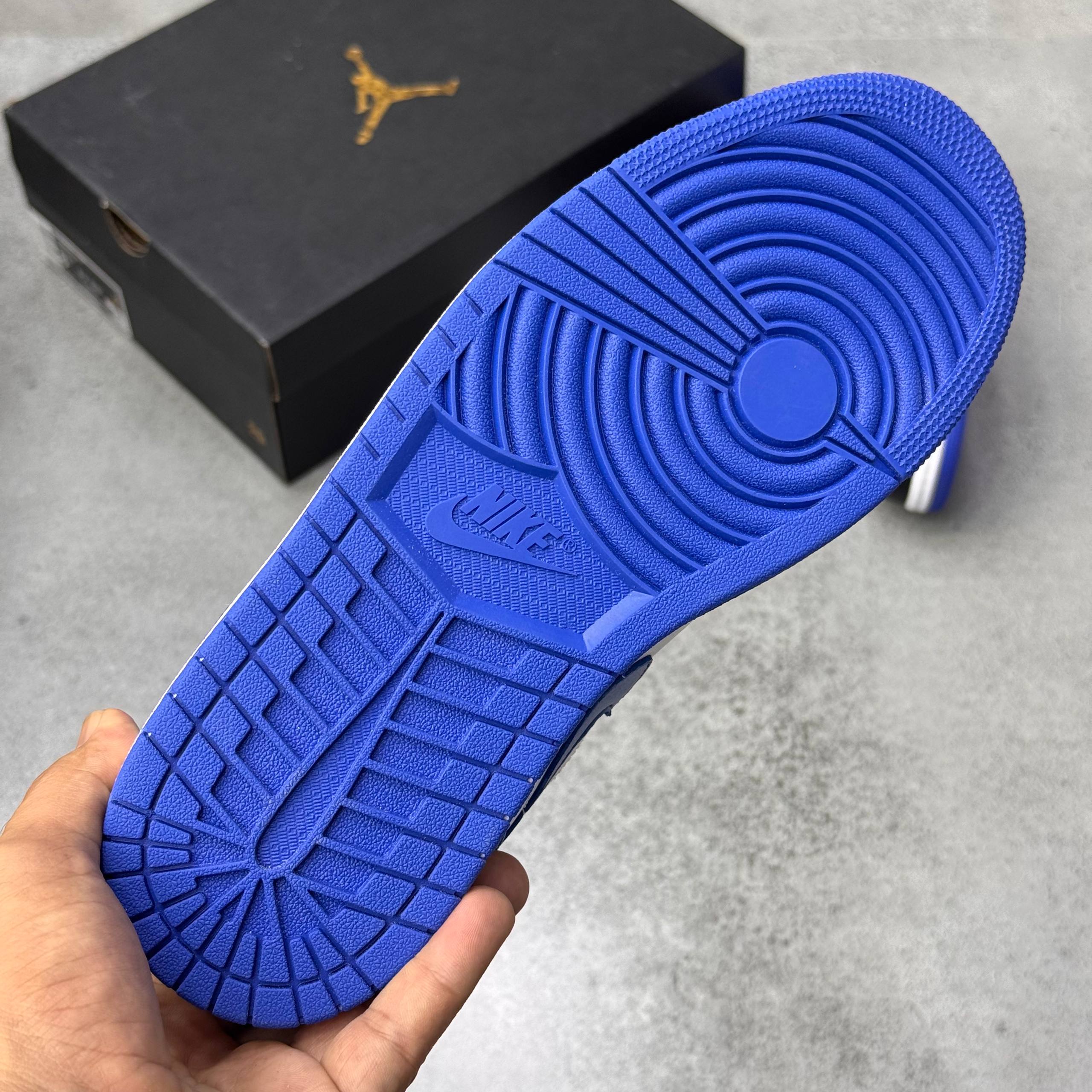 کتونی نایک زنانه مدل جردن ۱ رویال توو آبی مشکی کتونی نایک زنانه مدل جردن ۱ رویال توو آبی مشکی