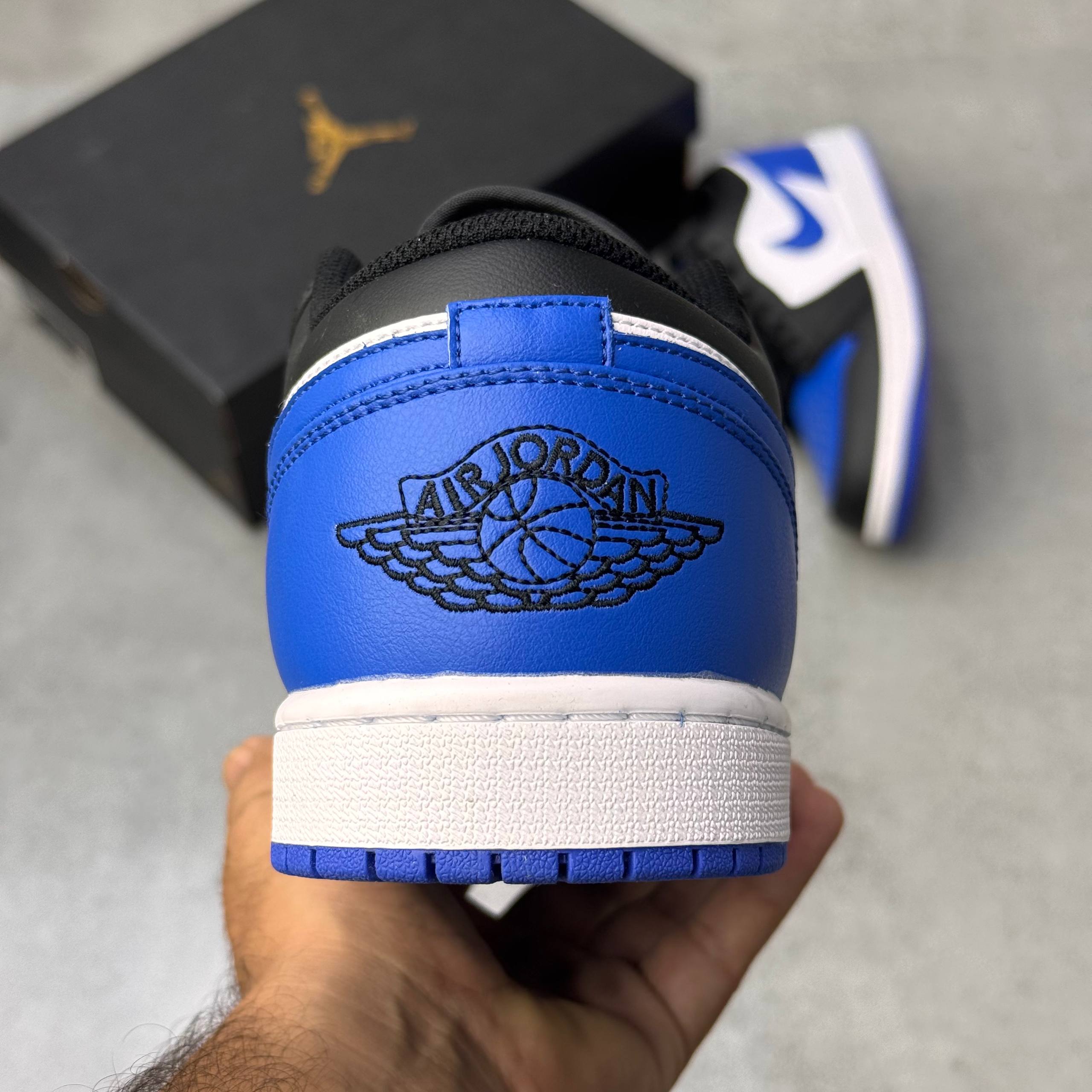 کتونی نایک زنانه مدل جردن ۱ رویال توو آبی مشکی کتونی نایک زنانه مدل جردن ۱ رویال توو آبی مشکی