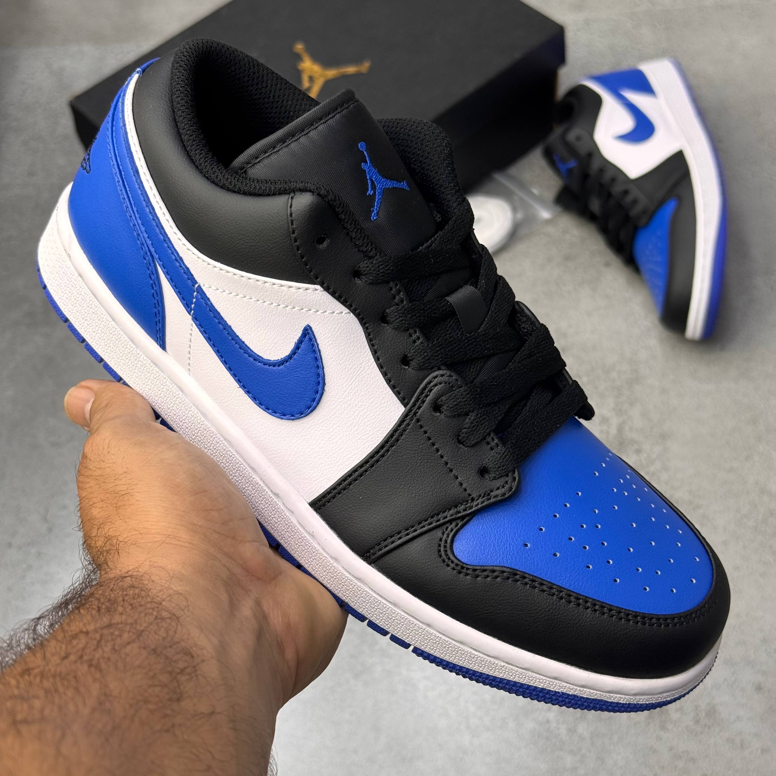 کتونی نایک زنانه مدل جردن ۱ رویال توو آبی مشکی کتونی نایک زنانه مدل جردن ۱ رویال توو آبی مشکی