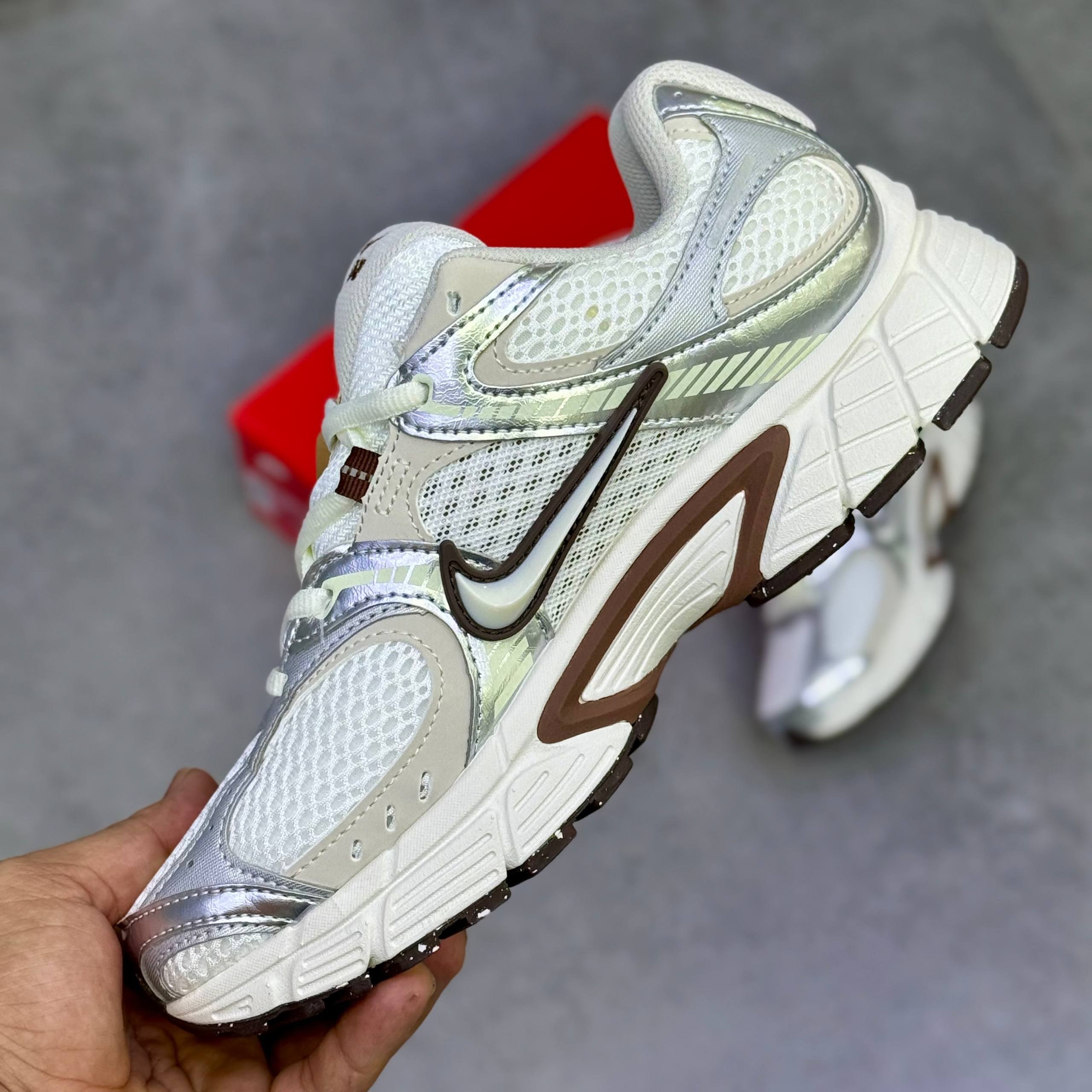 کفش نایک وی فایو کی مردانه Nike V5K Run کفش نایک وی فایو کی مردانه Nike V5K Run